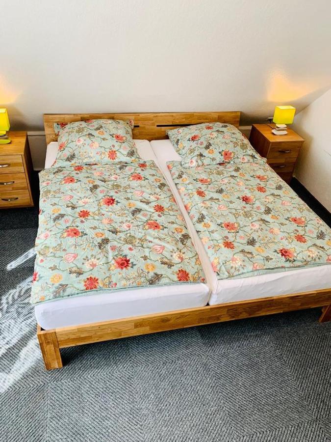 Hotel Pension Schienfatt Am Dornumersieler Tief Exteriör bild